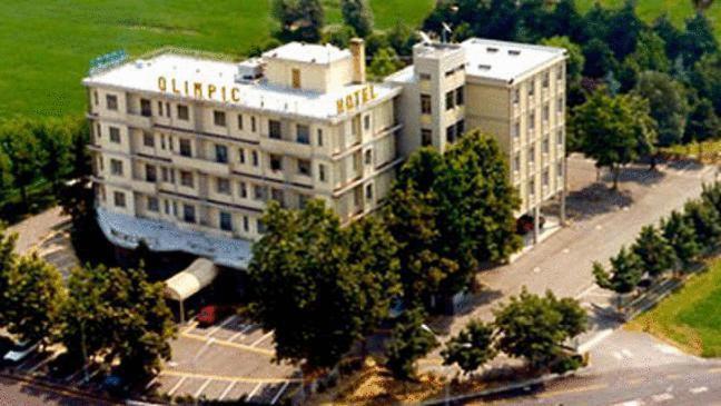 Hotel Olimpic Castel Maggiore Exterior photo